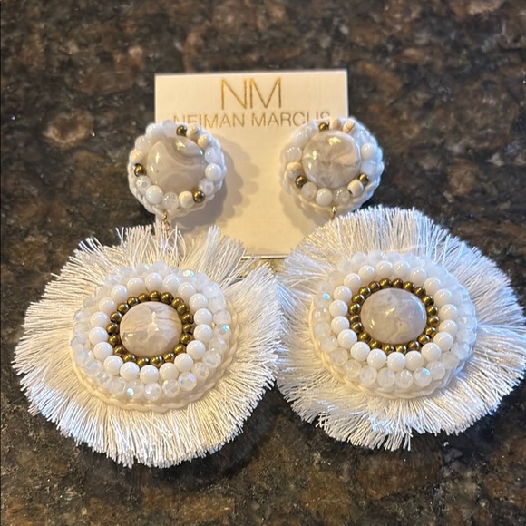 New Neiman Marcus White and Gold Fringe Earrings beaded statement - Picture 1 of 5